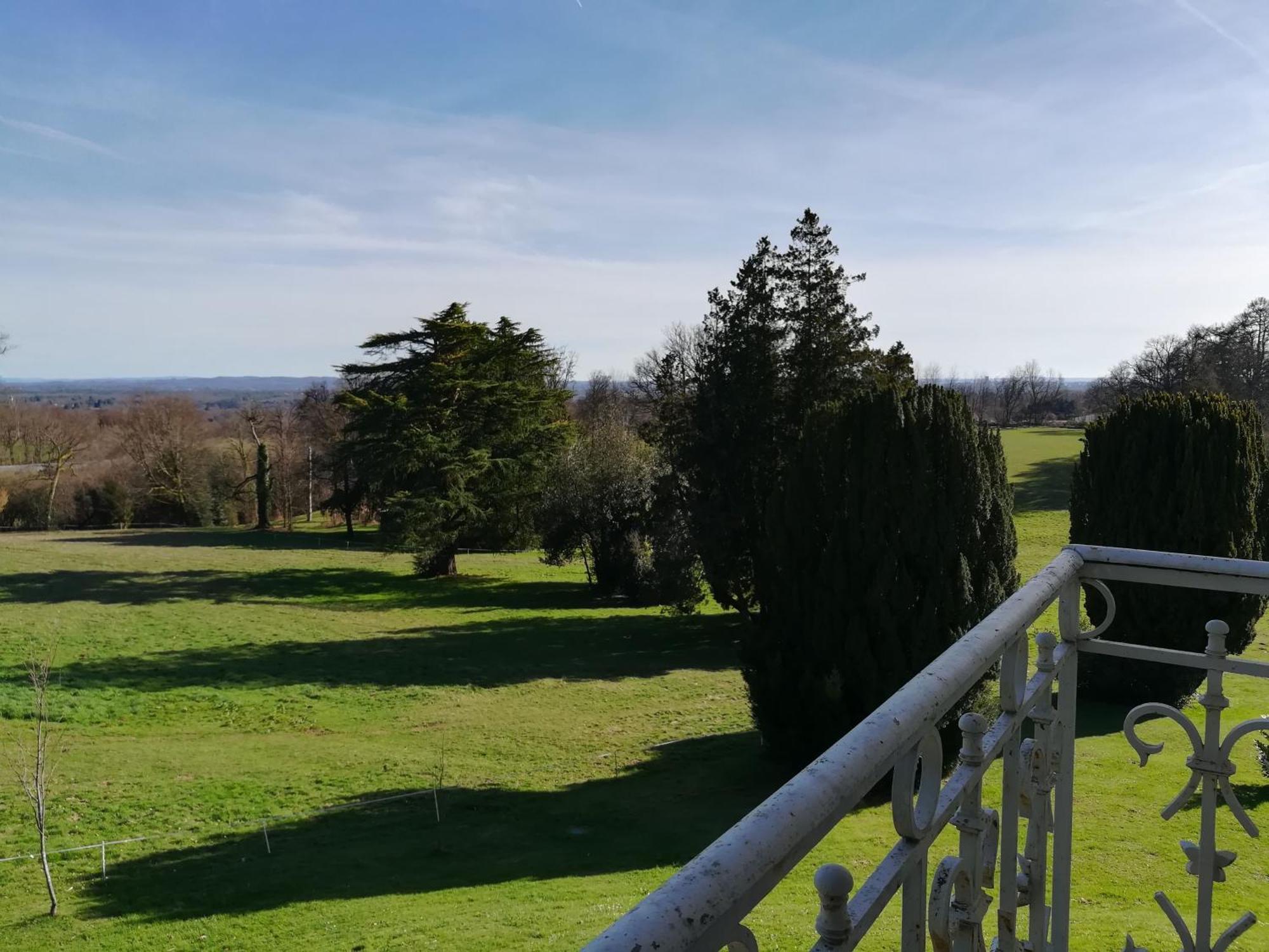 Chateau De Saint-Antoine Bonnac-la-Côte Rum bild